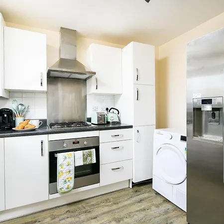 Northstar-3 Bedrooms, Sunroof, Garden בית נופש בריסטול