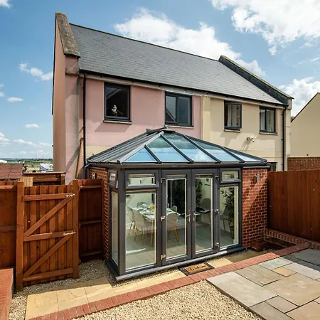 Northstar-3 Bedrooms, Sunroof, Garden *