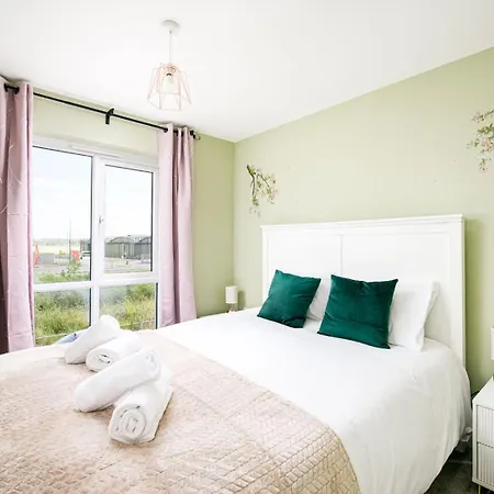 Northstar-3 Bedrooms, Sunroof, Garden *